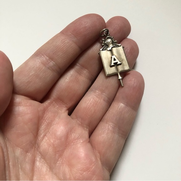 Vintage silver metal school lavaliere style pendant knight helmet letter A - Picture 3 of 9